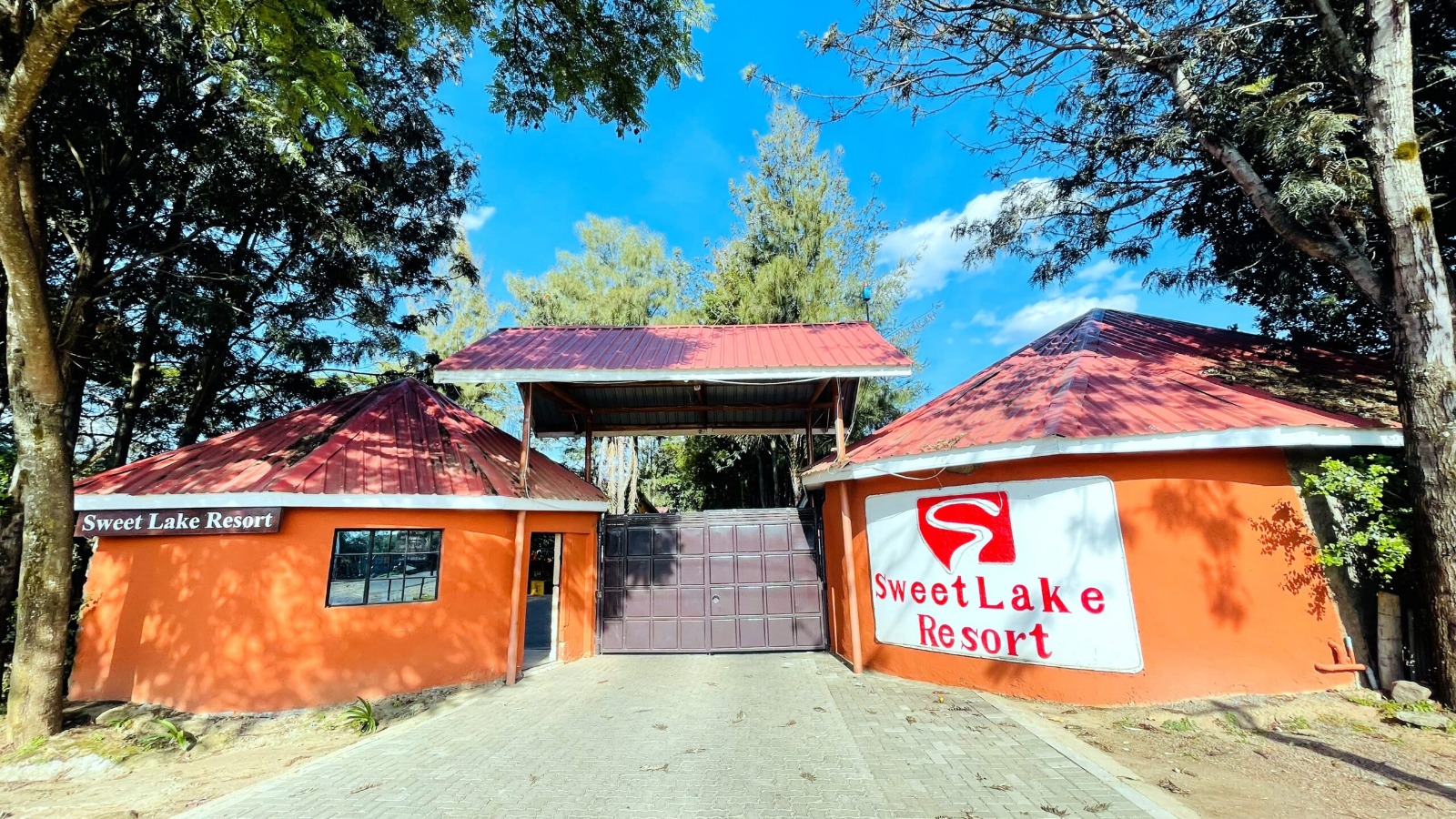 SweetLake Resort - Photo Gallery